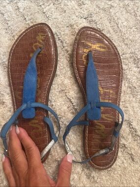 Sam Edelman Blue and Brown Leather T-Strap Sandals